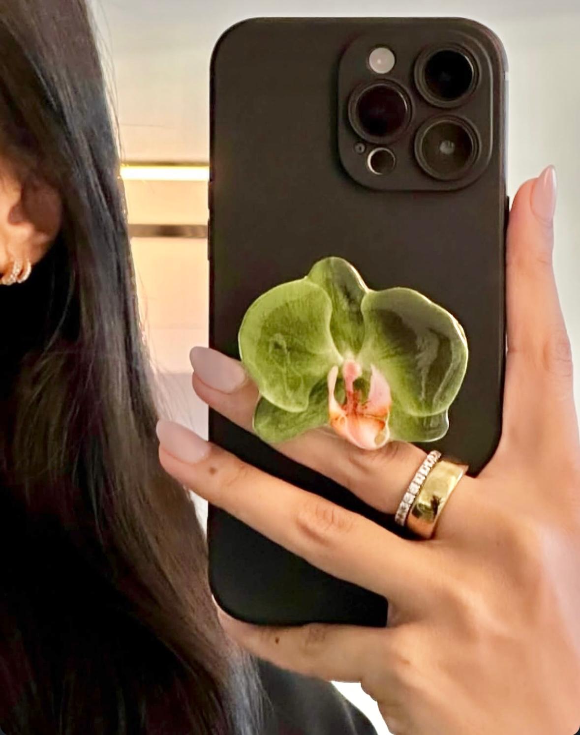 Green Orchid MagSafe